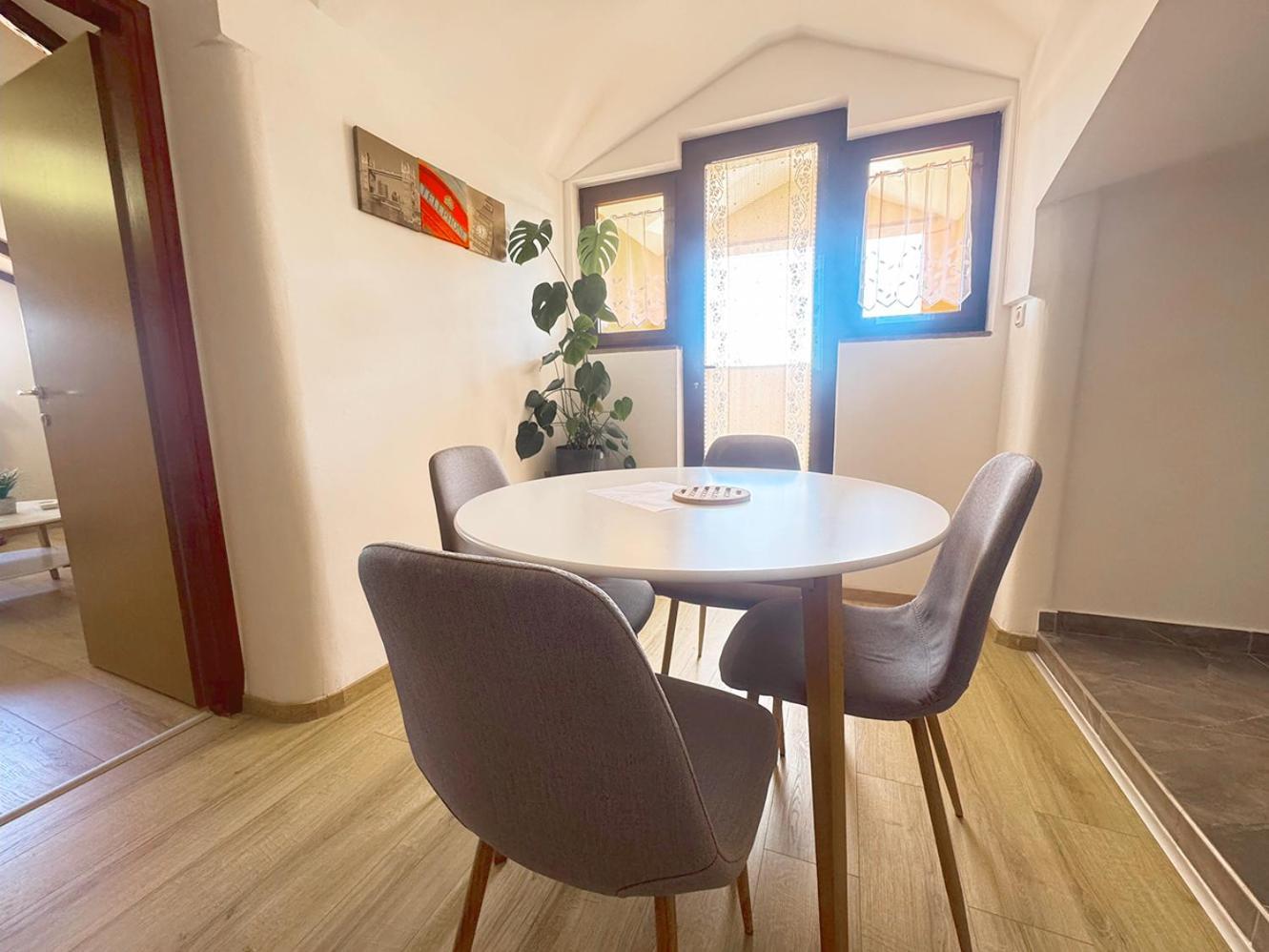 Apartments Ares Rovinj Eksteriør billede